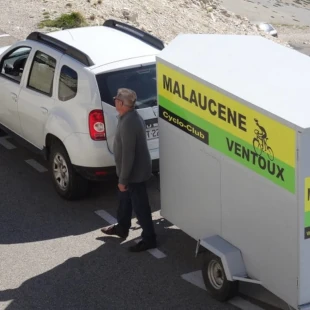 Remorque du Cyclo Club Tourisme Malaucène Ventoux
